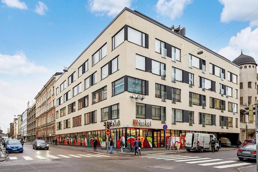 Sleek And Spacious 3 Bedroom Apartment In City Centre Helsinki Exterior foto